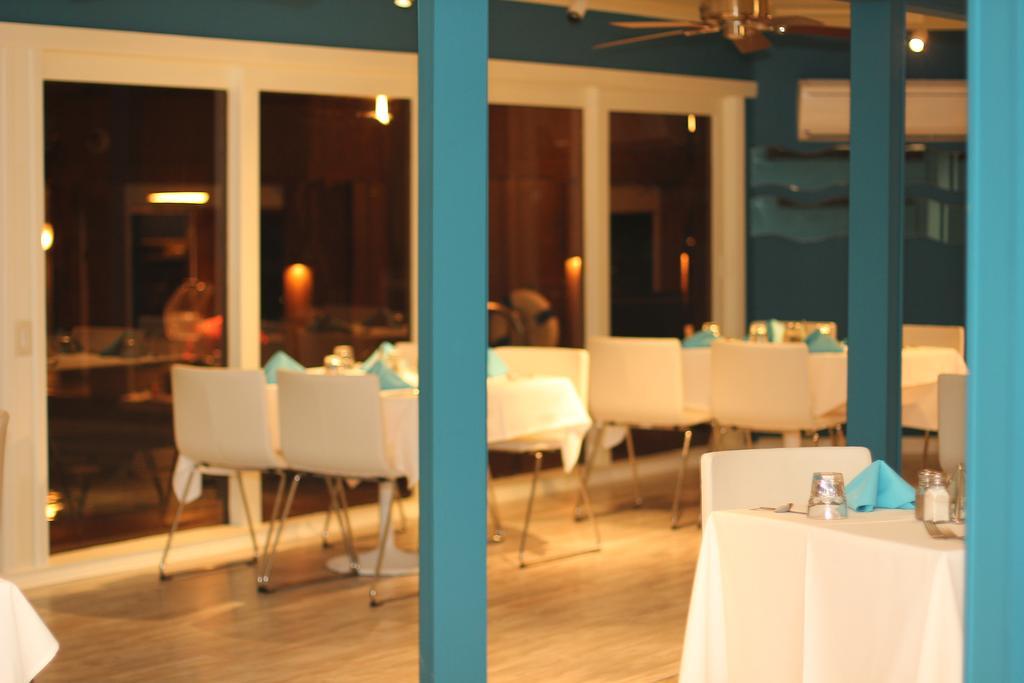Exuma Beach Resort Джорджтаун Экстерьер фото