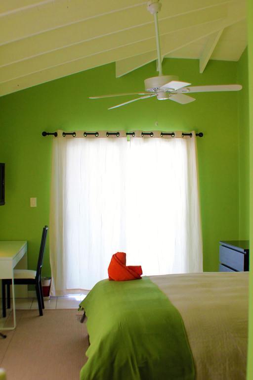 Exuma Beach Resort Джорджтаун Номер фото